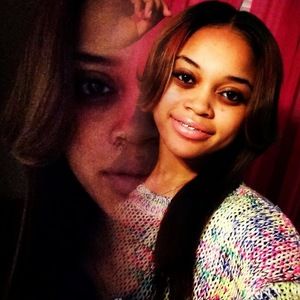 Meet your Posher, Lorane